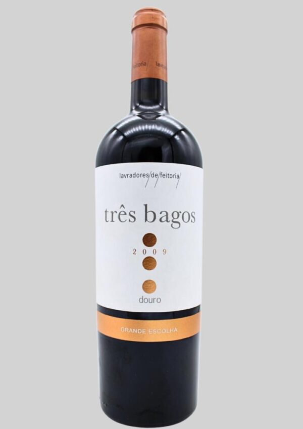 Três Bagos Grande Escolha Tinto 2014
