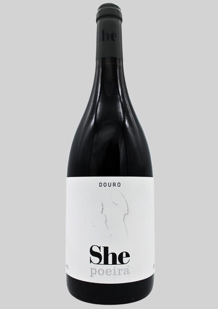 Quinta da Poeira, She